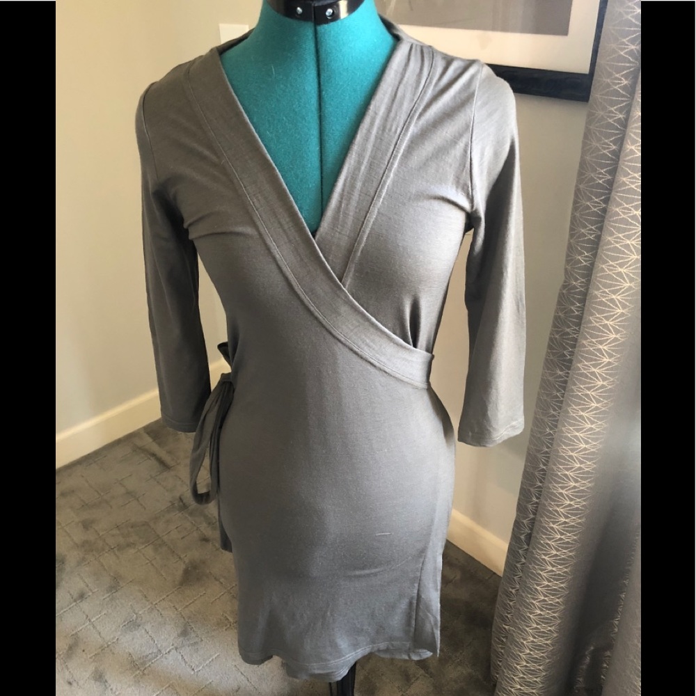 TONIC cotton gray after workout casual wrap